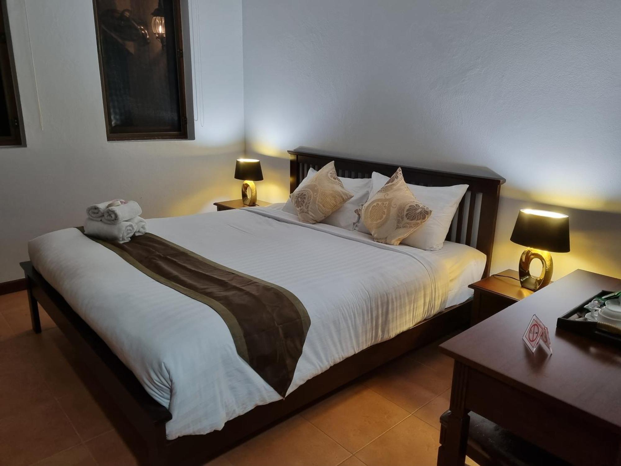 Meyers Hua Hin Exterior foto